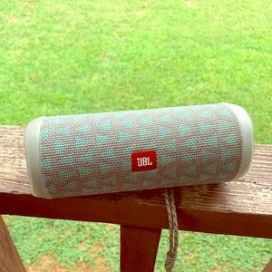 JBL FLIP 4